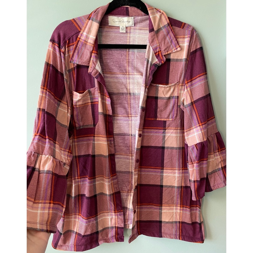 Beautiful Plus Size Button Up Blouse - Picture 2 of 5